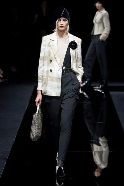 Look 2